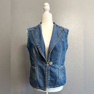 Banana Republic sleeveless jacket